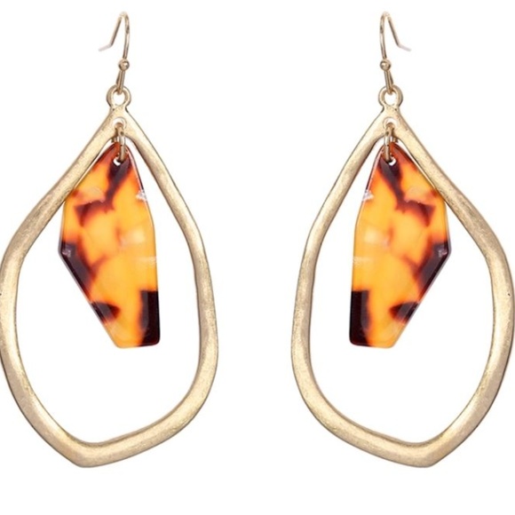 Vintage Gold Hoop Earrings - Picture 3 of 4